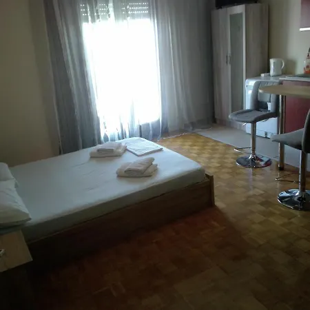 Saki's 4th Floor Daire Kavala